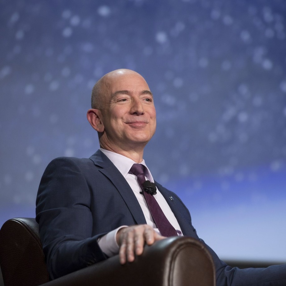 Jeff Bezos và những ảnh hưởng đến ngành công nghiệp 